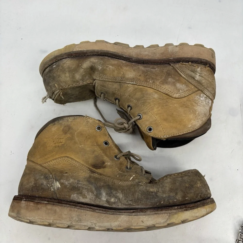 Red Wing Shoes shop confidence